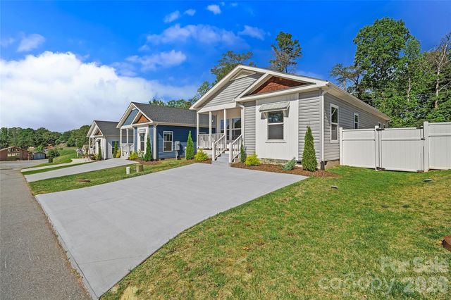 123 Bellamy Road, Asheville, NC 28806