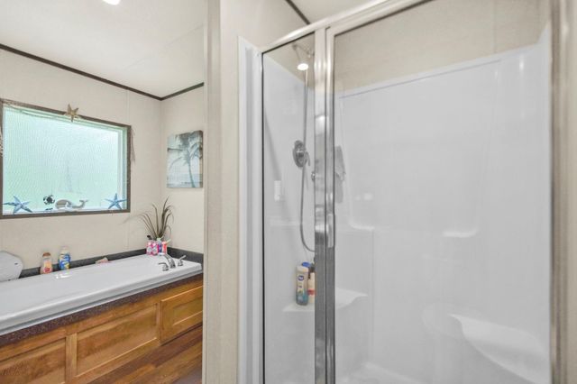 106 N 3rd Street, Highlands, TX 77562