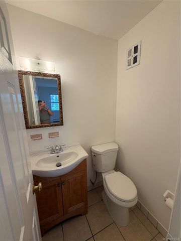 2735 Cropsey Avenue Apt B, Brooklyn, NY 11214
