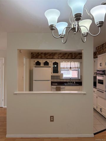 2735 Cropsey Avenue Apt B, Brooklyn, NY 11214