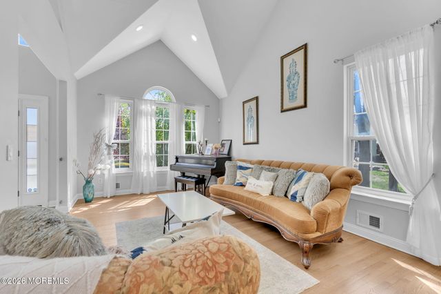95 Erin Drive, Jackson, NJ 08527