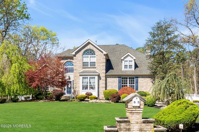 95 Erin Drive, Jackson, NJ 08527