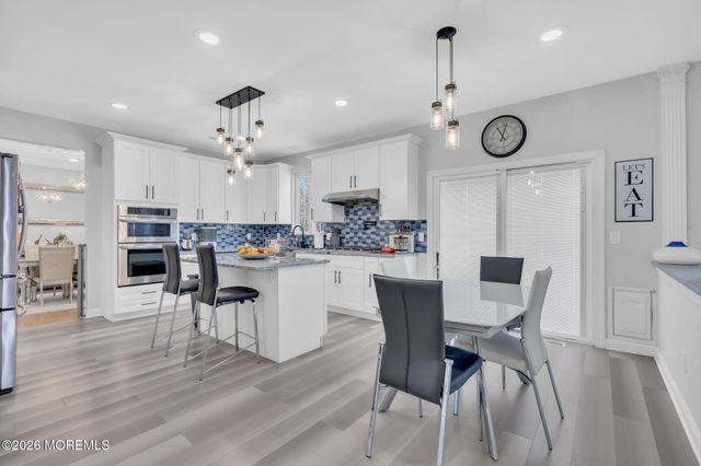 95 Erin Drive, Jackson, NJ 08527