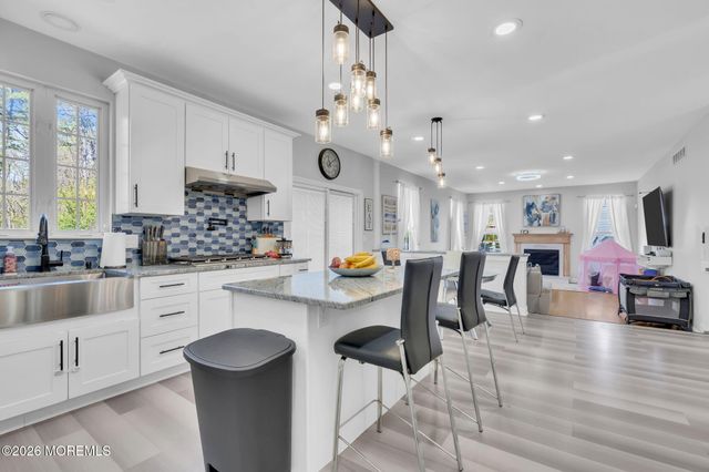 95 Erin Drive, Jackson, NJ 08527