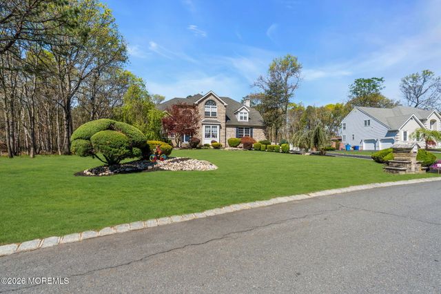 95 Erin Drive, Jackson, NJ 08527