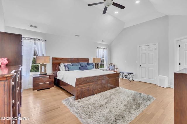 95 Erin Drive, Jackson, NJ 08527