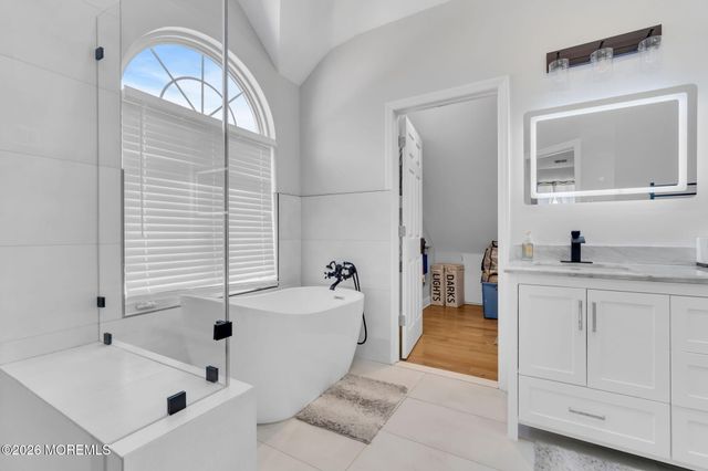 95 Erin Drive, Jackson, NJ 08527