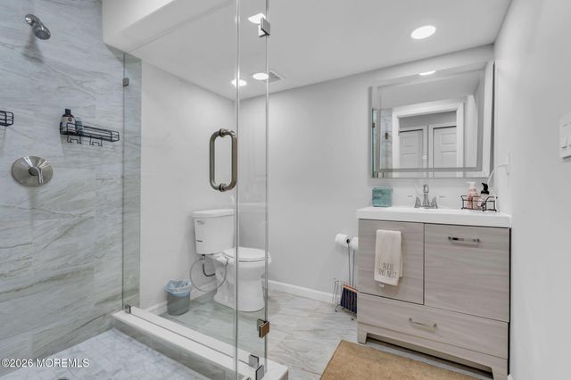 95 Erin Drive, Jackson, NJ 08527