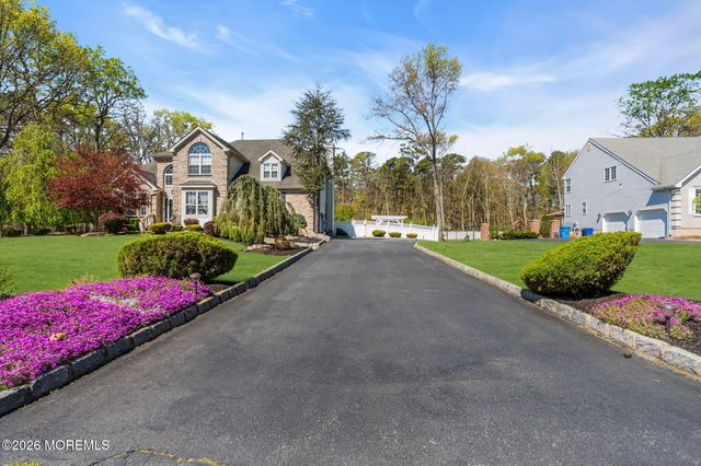 95 Erin Drive, Jackson, NJ 08527