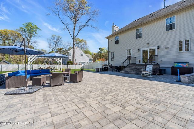 95 Erin Drive, Jackson, NJ 08527
