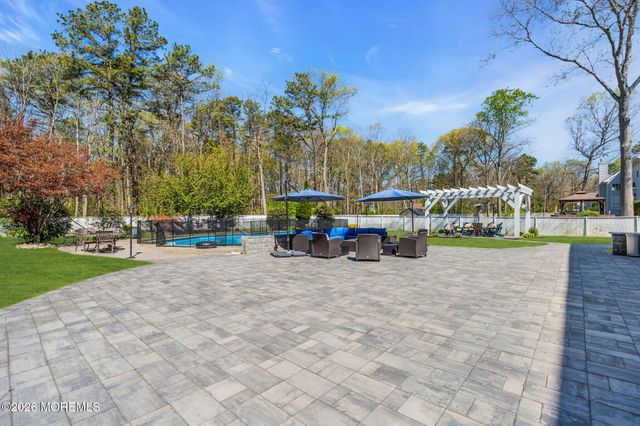 95 Erin Drive, Jackson, NJ 08527