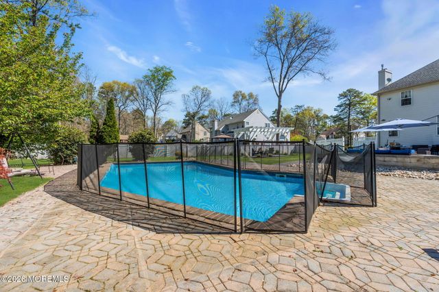 95 Erin Drive, Jackson, NJ 08527