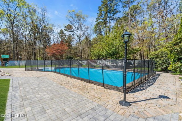 95 Erin Drive, Jackson, NJ 08527