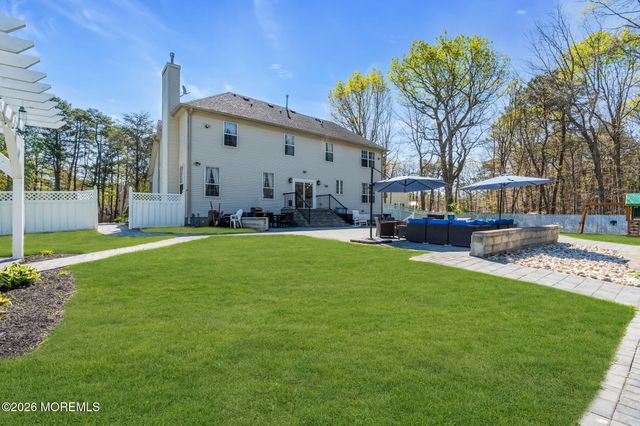 95 Erin Drive, Jackson, NJ 08527