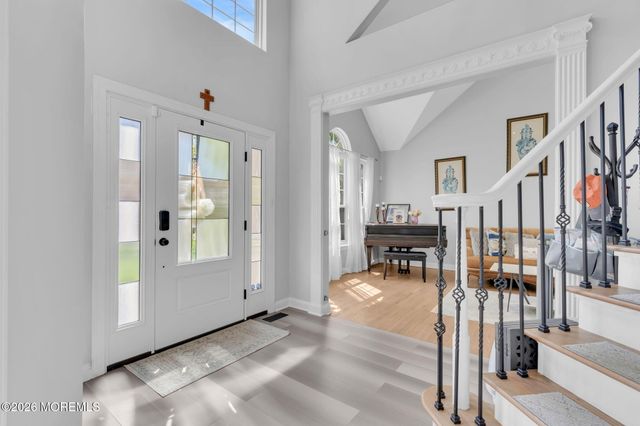 95 Erin Drive, Jackson, NJ 08527