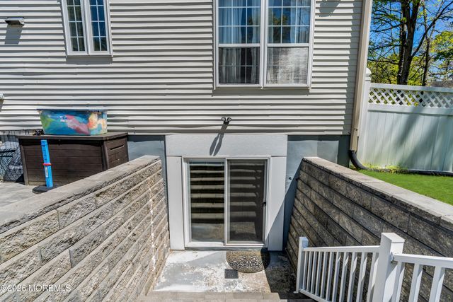 95 Erin Drive, Jackson, NJ 08527
