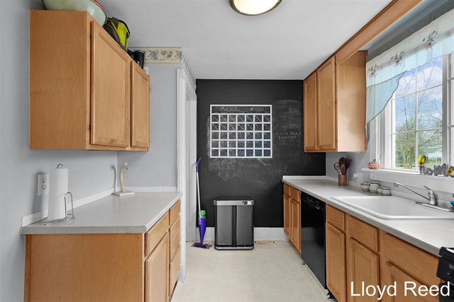 708 Brush Street, Portland, MI 48875