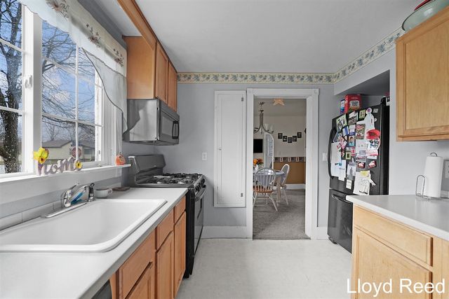 708 Brush Street, Portland, MI 48875