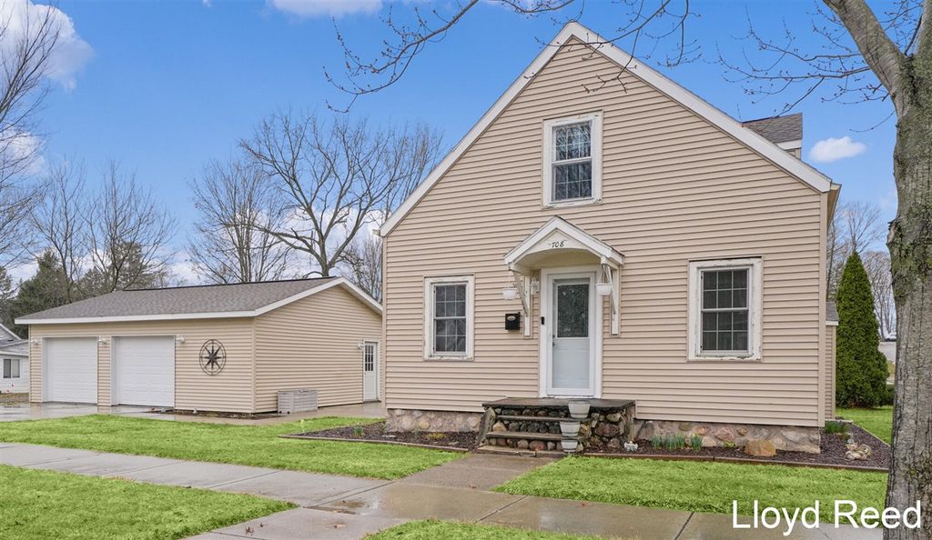 708 Brush Street, Portland, MI 48875