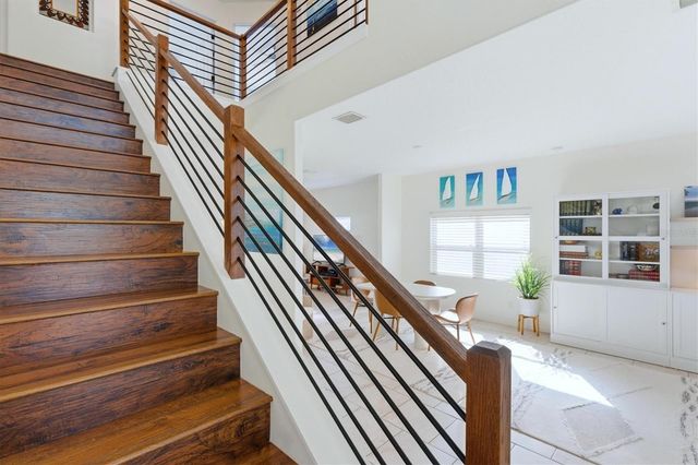 236 15TH AVENUE SE, St Petersburg, FL 33701