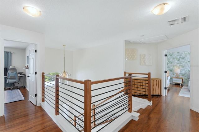 236 15TH AVENUE SE, St Petersburg, FL 33701