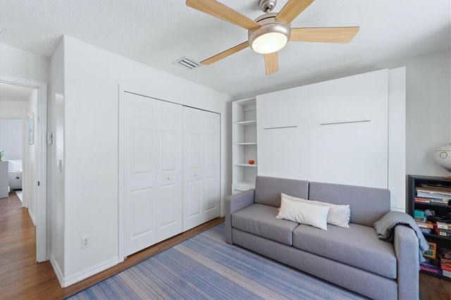 236 15TH AVENUE SE, St Petersburg, FL 33701