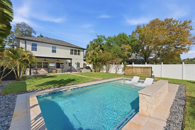 236 15TH AVENUE SE, St Petersburg, FL 33701