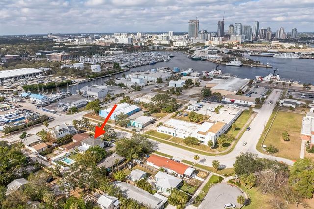 236 15TH AVENUE SE, St Petersburg, FL 33701