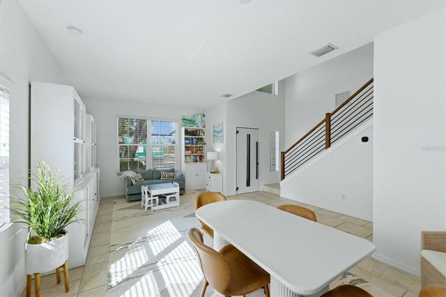 236 15TH AVENUE SE, St Petersburg, FL 33701