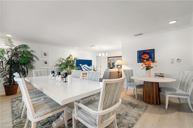 1795 Hurricane Harbor LN, Naples, FL 34102