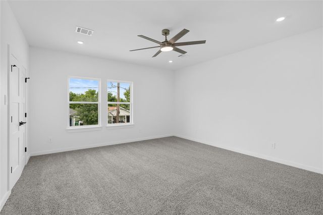 8215 Gladstone Street, Houston, TX 77051