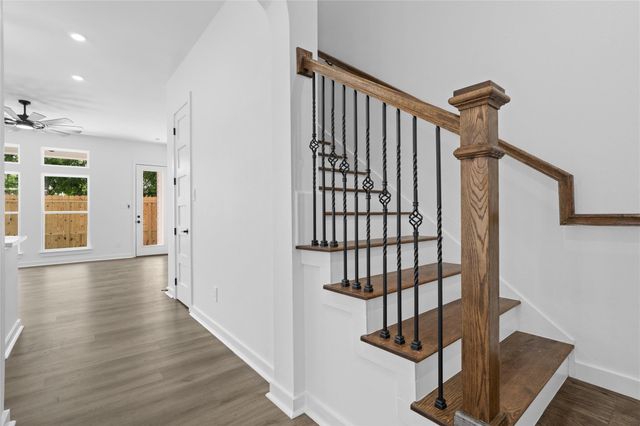 8215 Gladstone Street, Houston, TX 77051