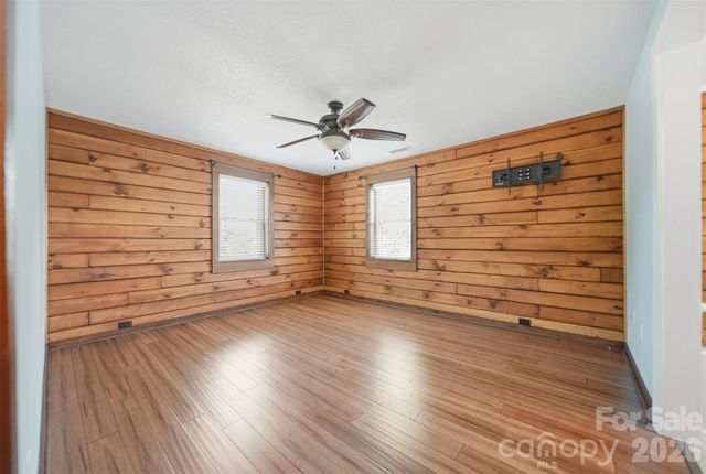 8365 White Pine Circle, Connelly Springs, NC 28612