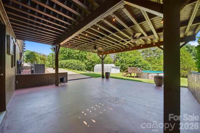 8365 White Pine Circle, Connelly Springs, NC 28612