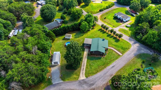 8365 White Pine Circle, Connelly Springs, NC 28612