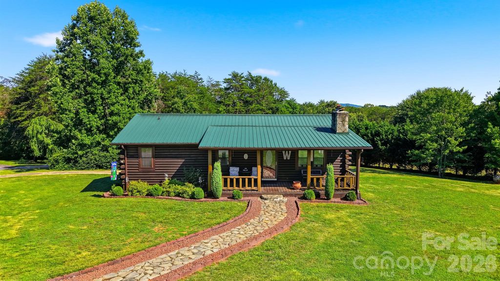 8365 White Pine Circle, Connelly Springs, NC 28612
