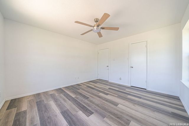 475 FM 2200 W, Devine, TX 78016