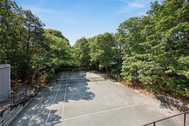 16 Elizabeth Lane, Quogue, NY 11959