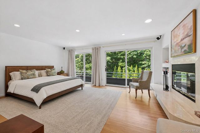 16 Elizabeth Lane, Quogue, NY 11959