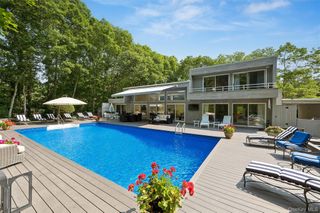 16 Elizabeth Lane, Quogue, NY 11959