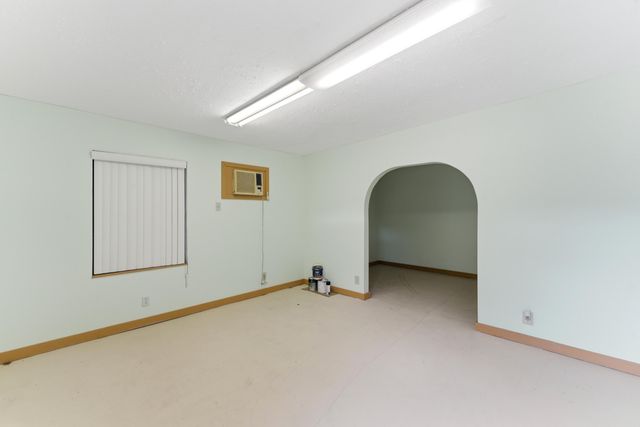 800 Ulrich Road, Fort Pierce, FL 34982