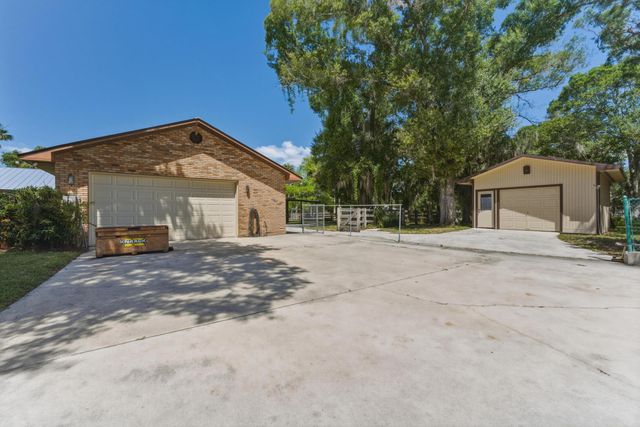 800 Ulrich Road, Fort Pierce, FL 34982