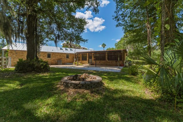 800 Ulrich Road, Fort Pierce, FL 34982