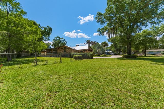 800 Ulrich Road, Fort Pierce, FL 34982