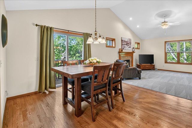 8 Peregrine COURT, Verona, WI 53593