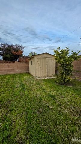 3516 Harmony Drive, Bakersfield, CA 93306