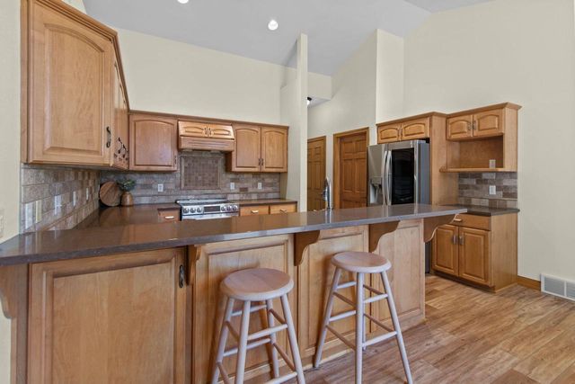 W5875 SWEET CLOVER DRIVE, Appleton, WI 54915