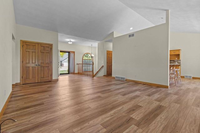 W5875 SWEET CLOVER DRIVE, Appleton, WI 54915