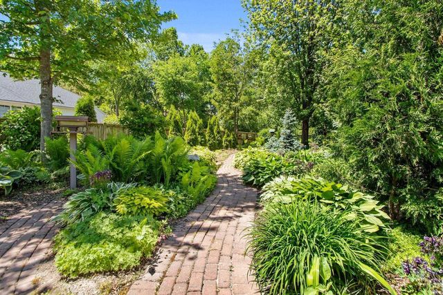 W5875 SWEET CLOVER DRIVE, Appleton, WI 54915