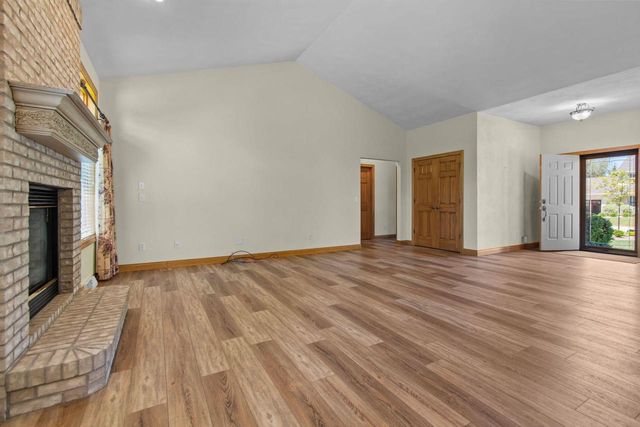 W5875 SWEET CLOVER DRIVE, Appleton, WI 54915